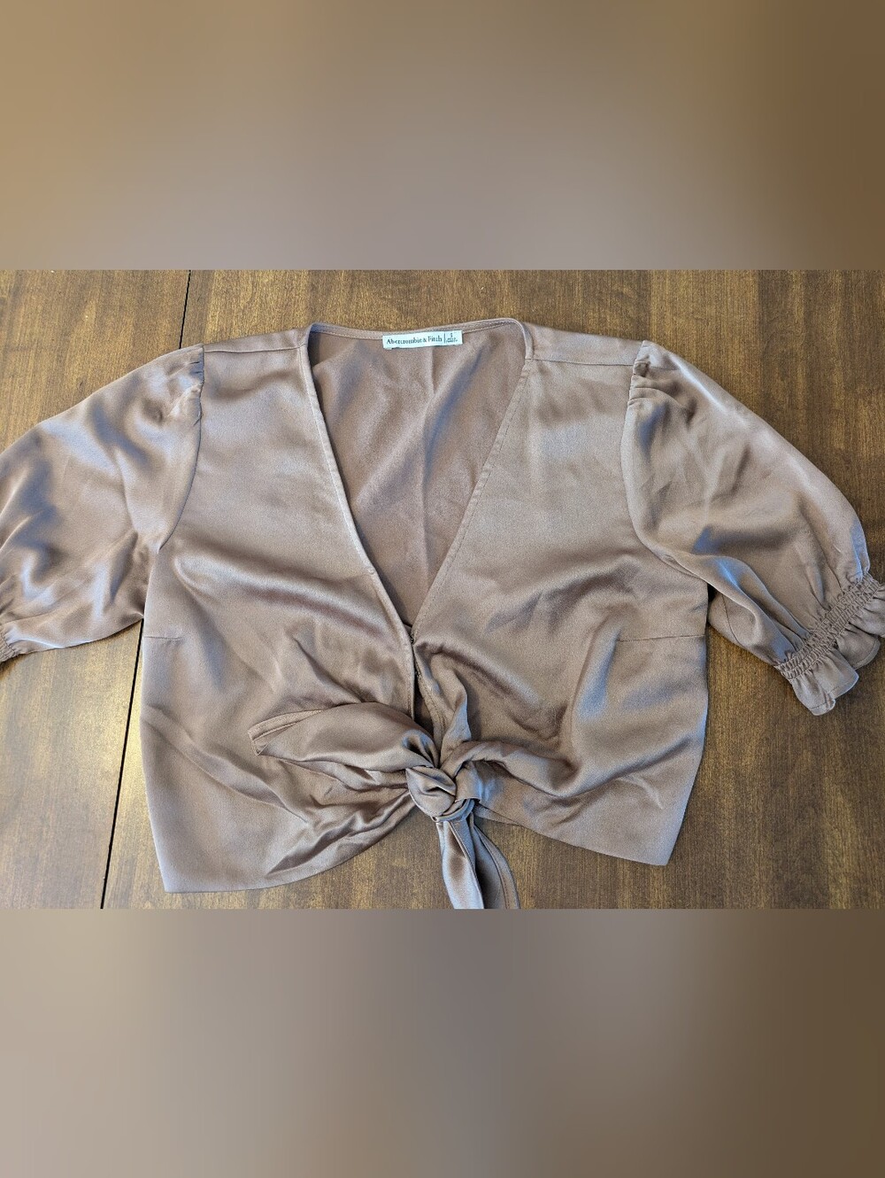 Abercrombie Tan Cropped Tie Front Size Small